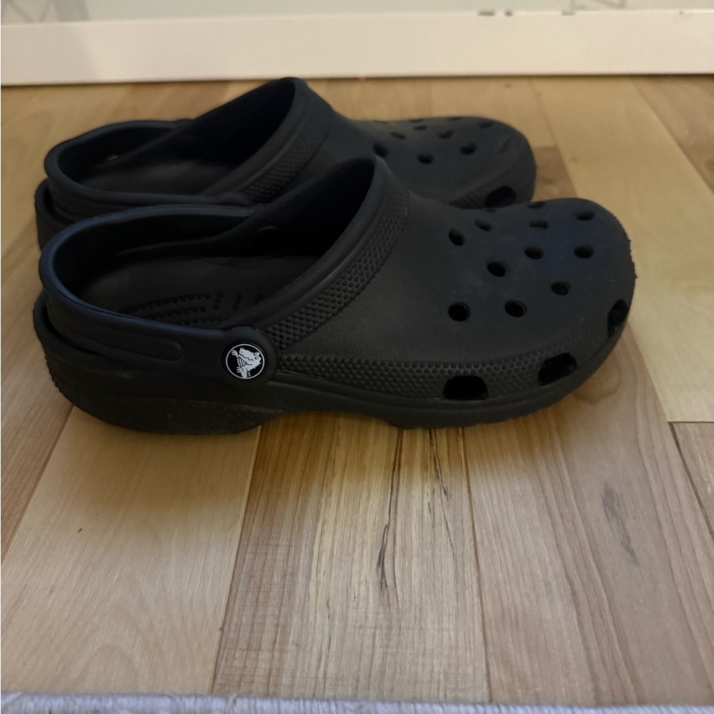 CROCS Black Comfort Clogs